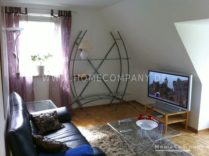 Helle Dachgeschosswohnung mit Balkon in Kiel-Hassee, 24113 Kiel (Gaarden-Süd Hassee)