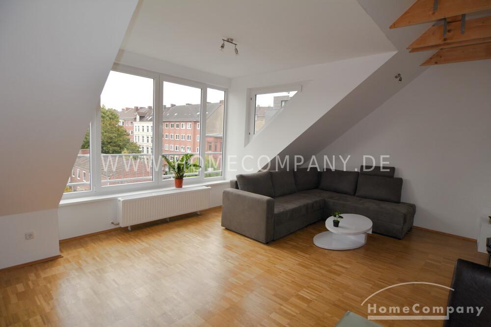 Zentrale Dachgeschoßwohnung in Kiel - möbliert, 24103 Kiel (Altstadt Damperhof Exerzierplatz Vorstadt)