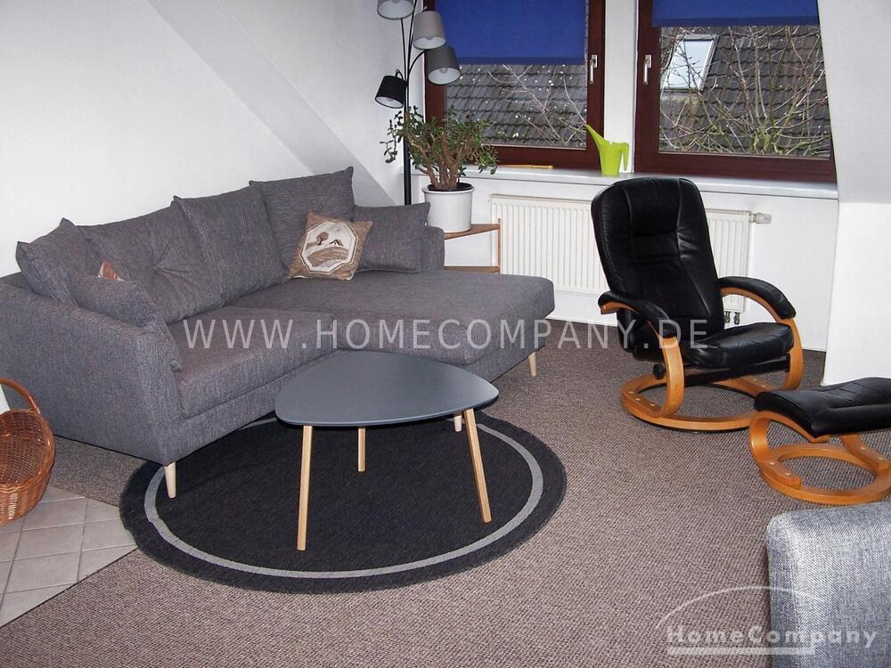 Möblierte Dachgeschoßwohnung in ruhiger Lage in Molfsee, 24113 Kiel (Gaarden-Süd Hassee)