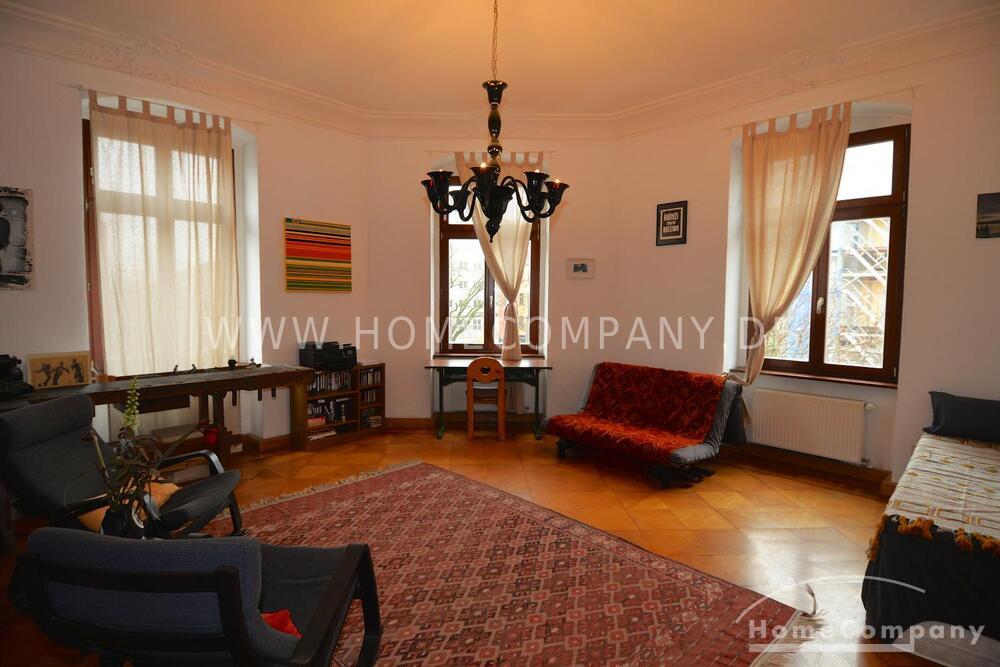 Großzügige 4-Zimmer-Wohnung in Prenzlauer Berg mit Balkon und Kunstbibliothek, 10405 Berlin (Pankow Prenzlauer Berg)