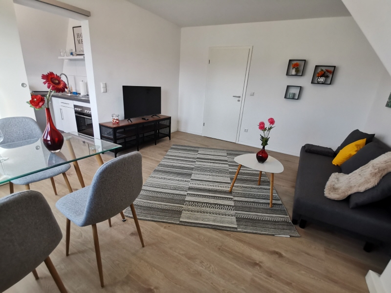 Möblierte Wohnung in zentraler Lage mit W-LAN und PKW-Stellplatz, 45145 Essen (Frohnhausen Holsterhausen)