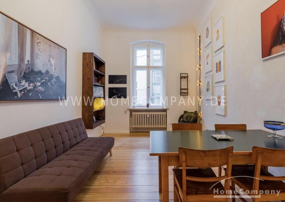 Stilvolle 2-Zimmer-Wohnung in Treptow, Berlin, mit Kunstwerken und guter Verkehrsanbindung, 12435 Berlin (Treptow-Köpenick Alt-Treptow Kleingartenanlage Rathaus Plänterwald)