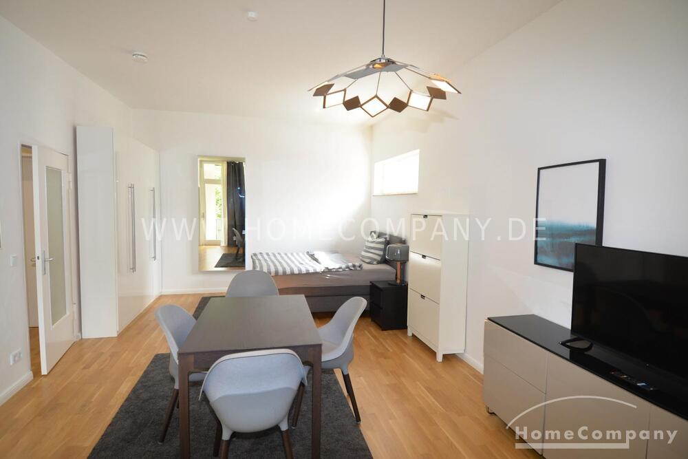 Einzelzimmerwohnung in Berlin-Mitte mit großem Balkon, 10963 Berlin (Friedrichshain-Kreuzberg Kreuzberg Tiergarten)