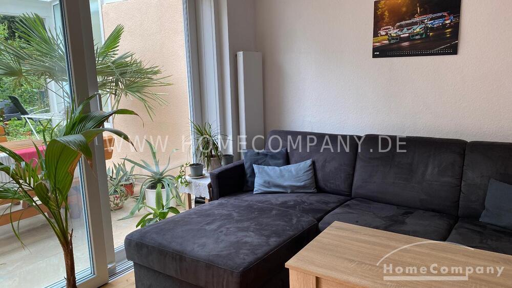 Schön möblierte 1,5 Zimmer mit Wintergarten und Gartenblick in Praunheim, 60488 Frankfurt am Main (Hausen Praunheim Rödelheim)
