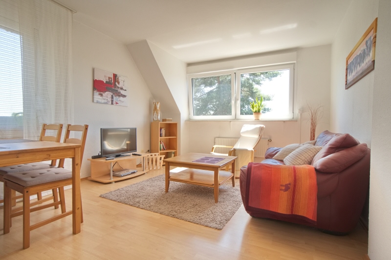 Hell, modern und freundlich möblierte Wohnung, Laufnähe zur Bahnstation (Regionalexpress, Bus), Direktverbindung zur Ruhr Universität, 44867 Bochum (Höntrop Leithe Sevinghausen Wattenscheid Westenfeld)