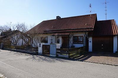idyllisches Einfamilienhaus mit Seeblick, 82234 Weßling