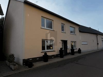 Charmantes Bauernhaus mit Galerie & Garage, 54675 Geichlingen