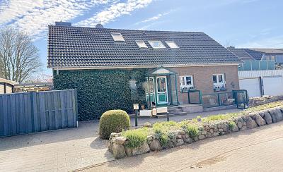 Zweifamilienhaus mit Dachterrasse & PV-Anlage, 27449 Kutenholz