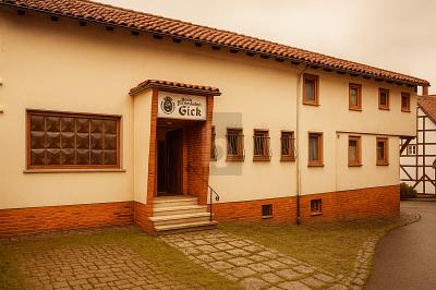 Mehrfamilienhaus in Naumburg – Potenzial für Ihre Ideen, 34311 Naumburg