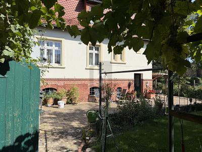 MEHRGENERATIONENHAUS ODER FAMILIENIDYLL, 15848 Beeskow
