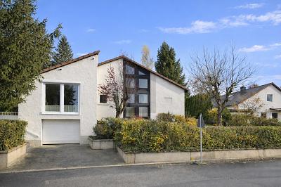 Familienparadies mit Einliegerwohnung in Kronach, 96317 Kronach