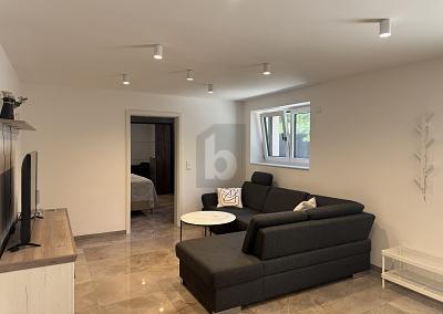 SMART HOME – KERNSANIERT & MÖBLIERT, 71229 Leonberg