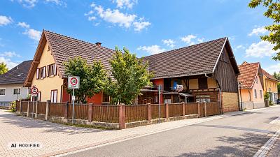 Charmantes Bauernhaus mit Gewerbefläche in Schwanau, 77963 Schwanau