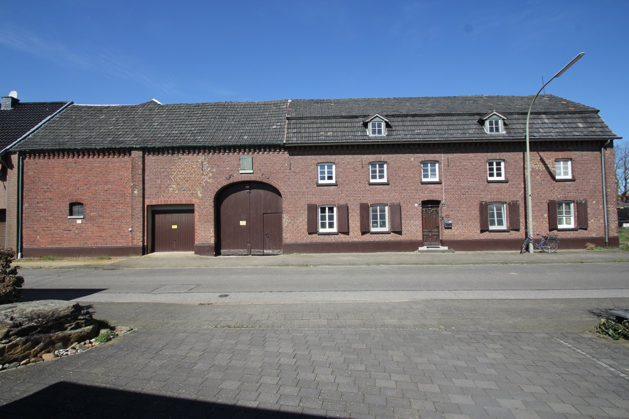 Reit- und Wohnimmobilie in Erkelenz-Schwanenberg, 41812 Erkelenz