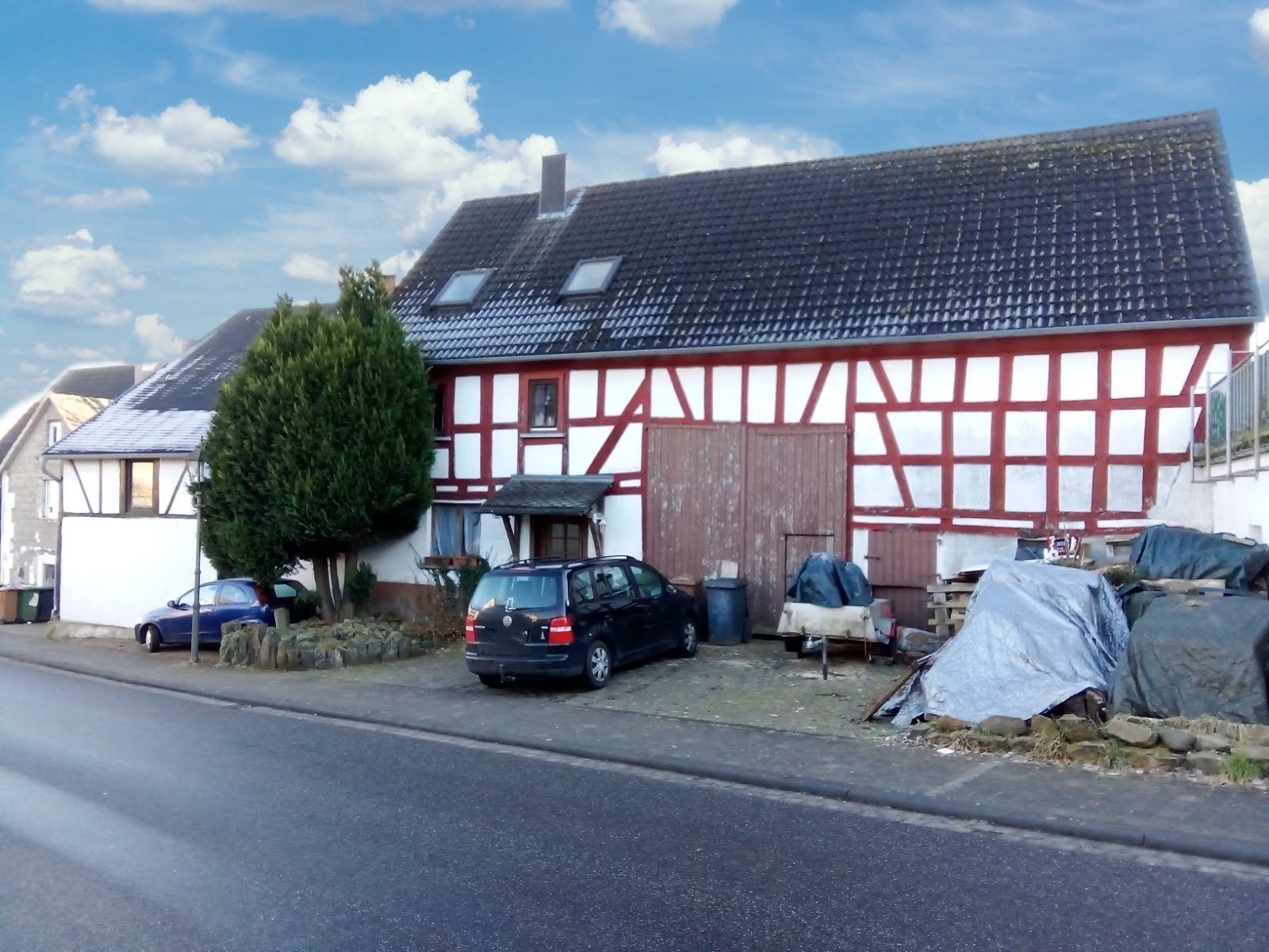 Renoviertes Doppelhaus aus dem 18. Jahrhundert, 56414 Berod bei Wallmerod