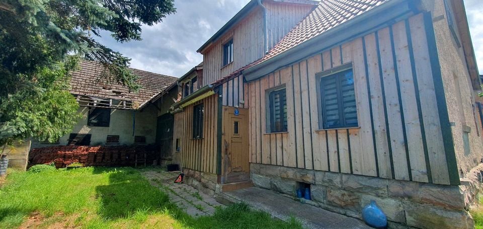 Charmantes Haus mit Grundstück in Schwallungen, 98590 Rosa
