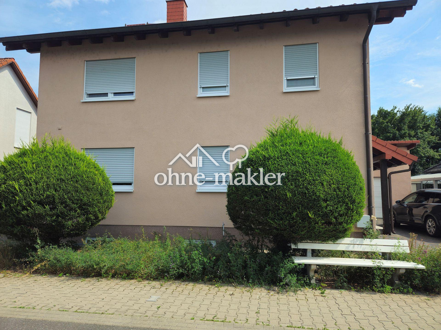 image-66093394