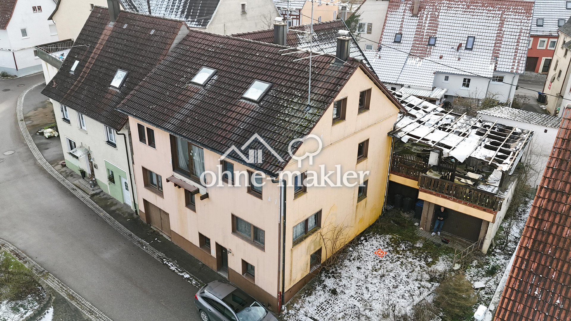 image-66719304