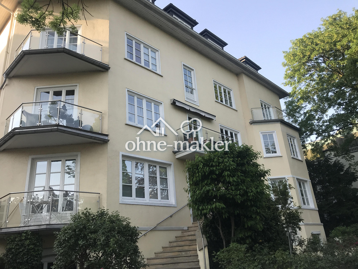 image-67766367