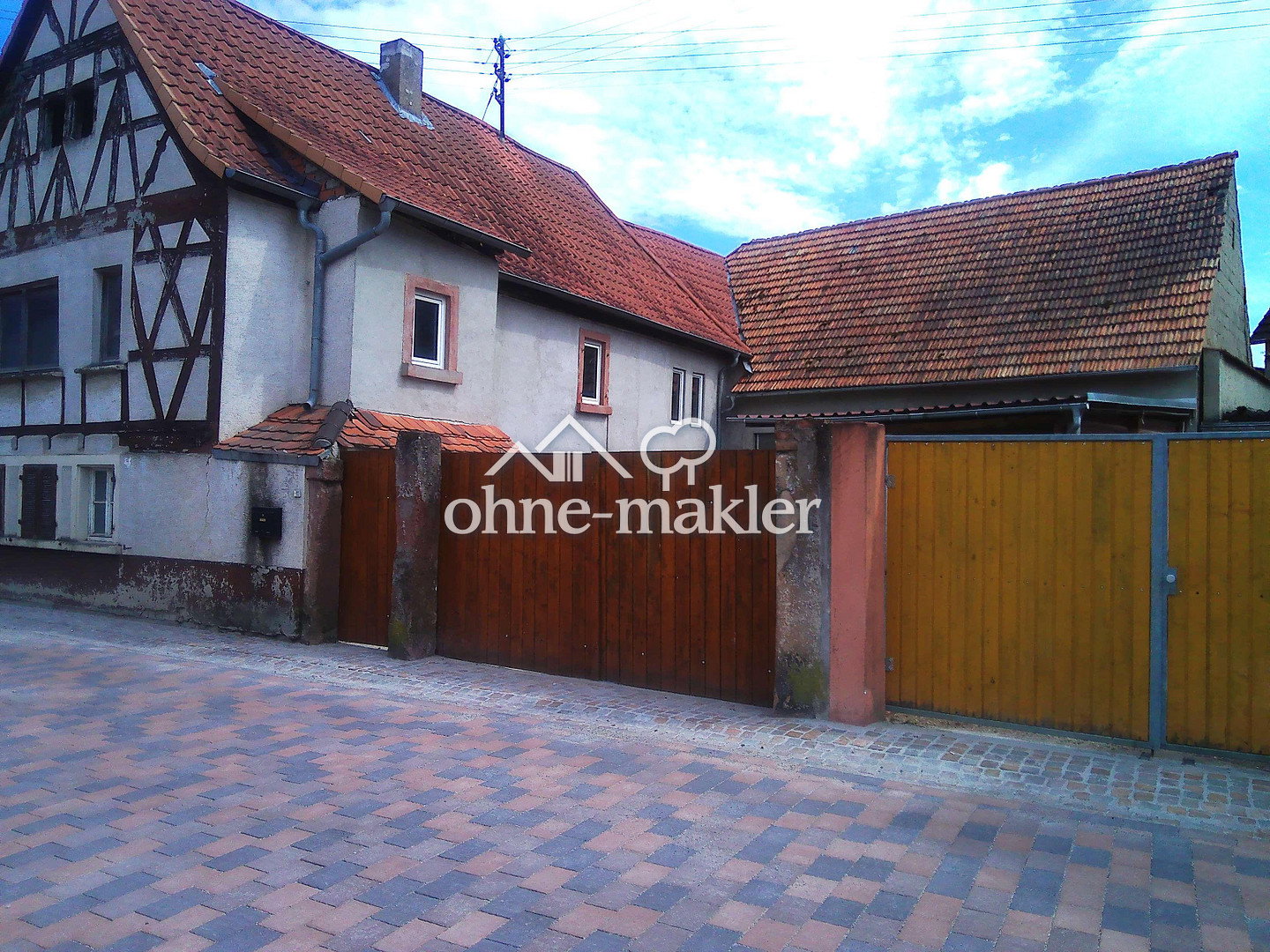Fachwerkhaus mit Innenhof – perfekt für Sanierung, 67489 Kirrweiler (Pfalz)