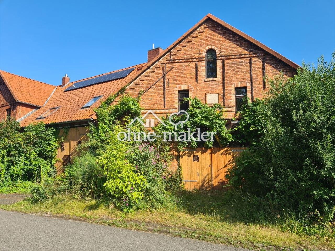 Charmantes Haus für Mehrfamilienprojekte in Lemgow, 29485 Lemgow