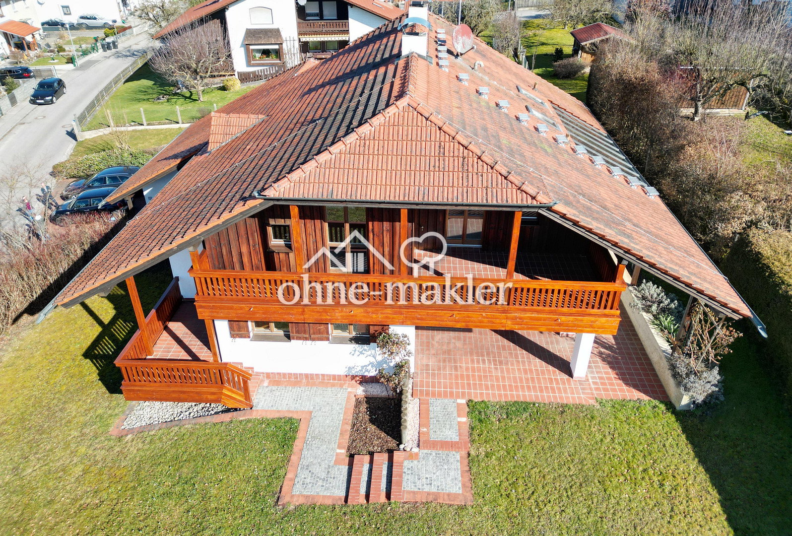 Einfamilienhaus mit 1600qm Grundstück in Gangkofen, 84140 Gangkofen