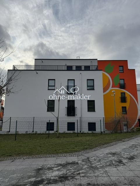 Dachterrasse & Klimaanlage in Berlin-Elsterwerda, 12683 Berlin (Marzahn-Hellersdorf Biesdorf Kleingartenanlage Biesenhorst 1)