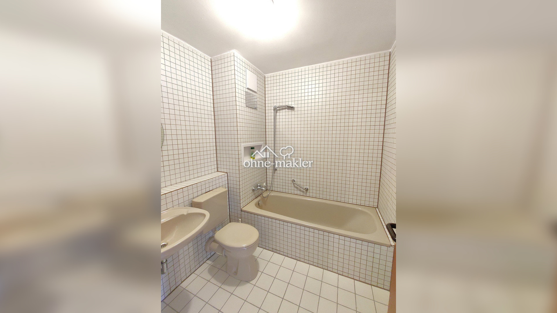 Dachgeschosswohnung mit Balkon & Top-Lage – Bahnhofstrasse 30 a, 85567 Grafing b. München – Vorschaubild 9
