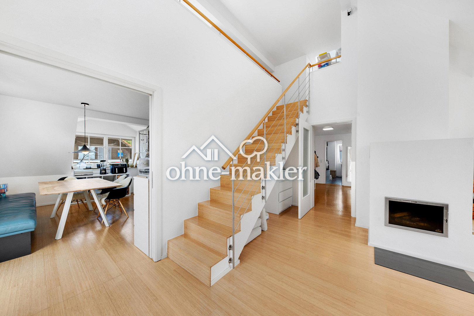 Design-Maisonette mit Kamin & Galerie Traumlage, 80997 München (Allach-Untermenzing Moosach Pasing-Obermenzing)