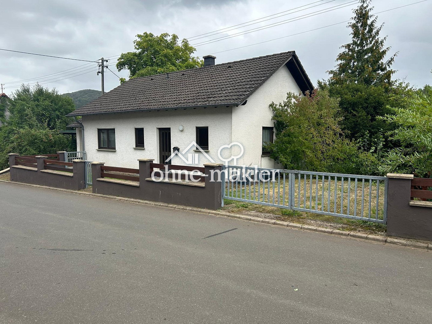 Familie sucht Haus mit Grundstück in Neroth, 54570 Neroth