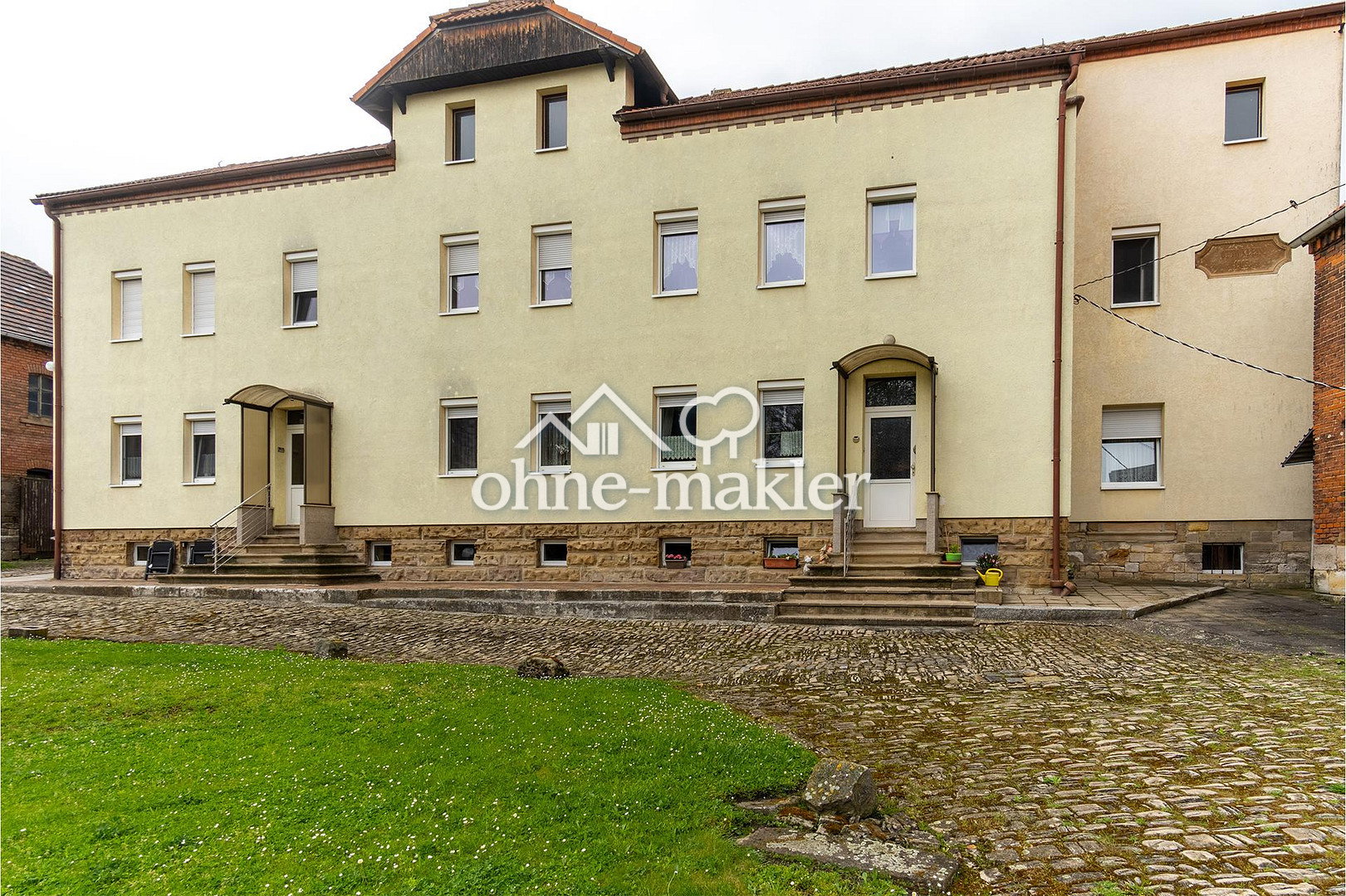 Mehrfamilienhaus mit Entwicklungspotenzial in Hohenmölsen, 6679 Hohenmölsen