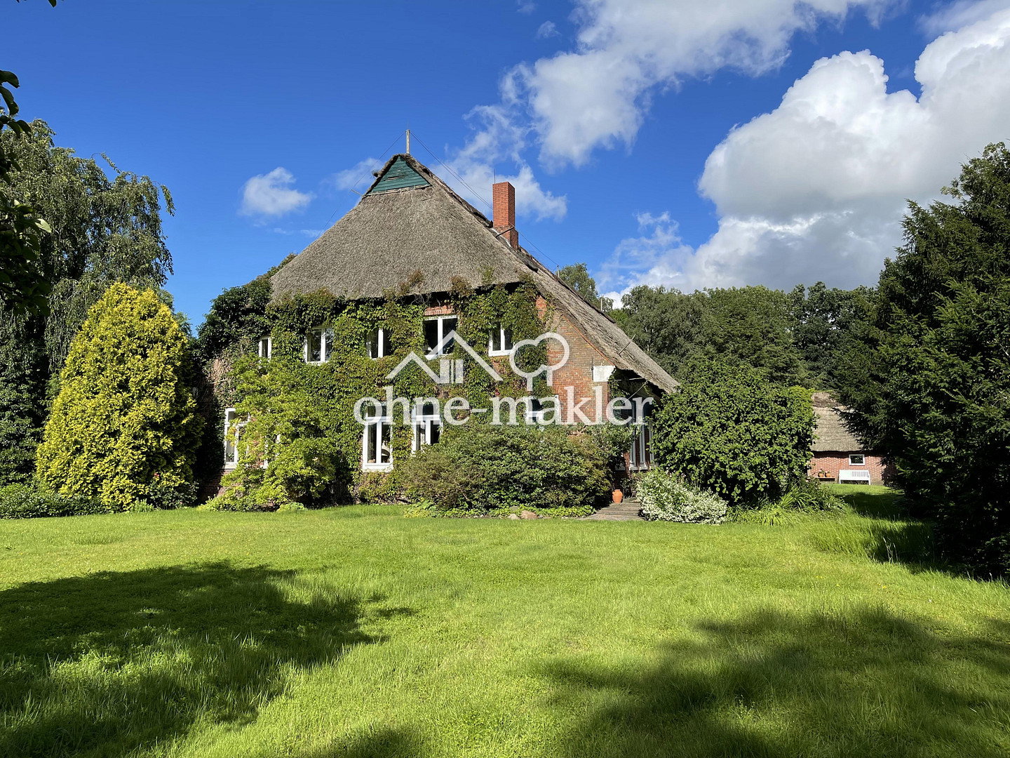 Historisches Reetdachhaus mit Parklandschaft, 27628 Hagen im Bremischen