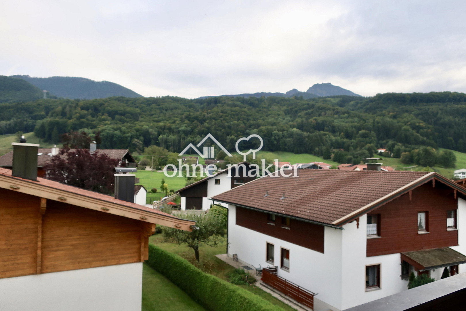 Bergblick genießen Ruhige Dachgeschosswohnung, 83346 Bergen