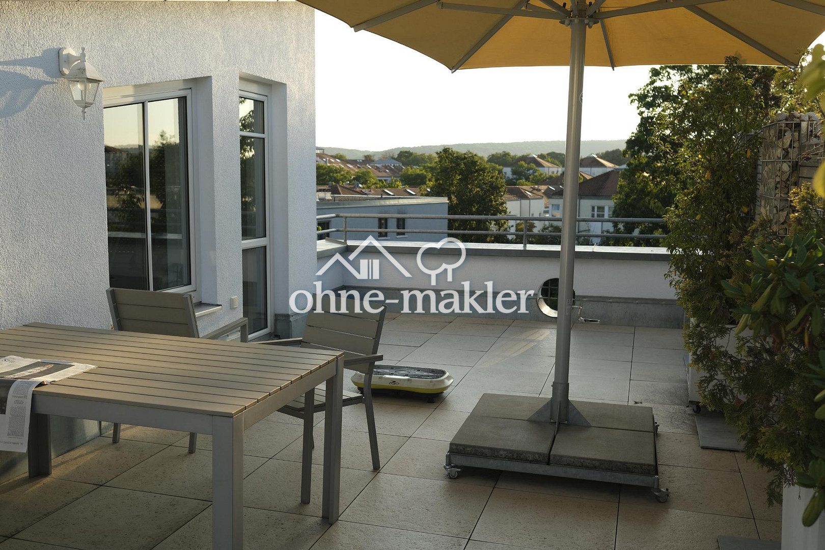 Traum-Maisonette mit Dachterrasse in Regensburg, 93049 Regensburg (Großprüfening-Dechbetten-Königswiesen Innenstadt Westenviertel)