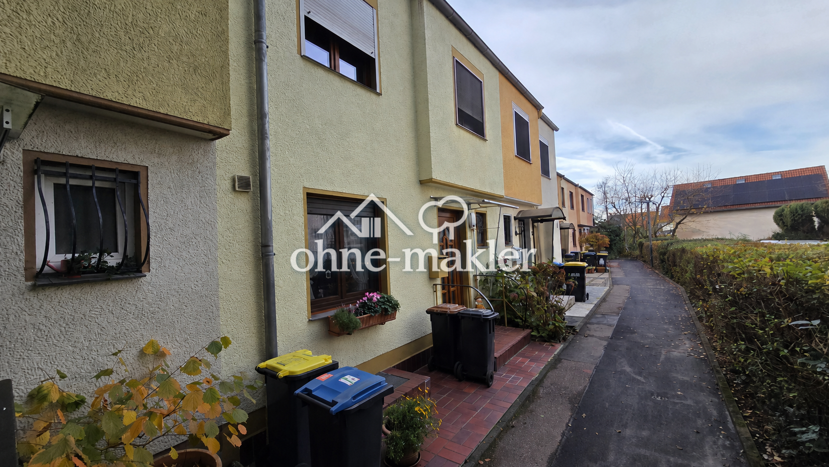 Reihenmittelhaus mit Ausbaupotenzial in Köln-Esch, 50765 Köln (Chorweiler Blumenberg Esch Esch/Auweiler Volkhoven/Weiler)