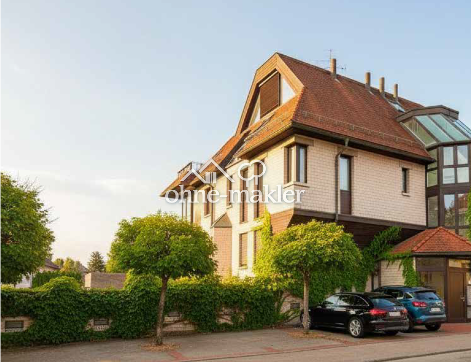 Herrenberg zentrale DG-Maisonette mit Balkon, 71083 Herrenberg