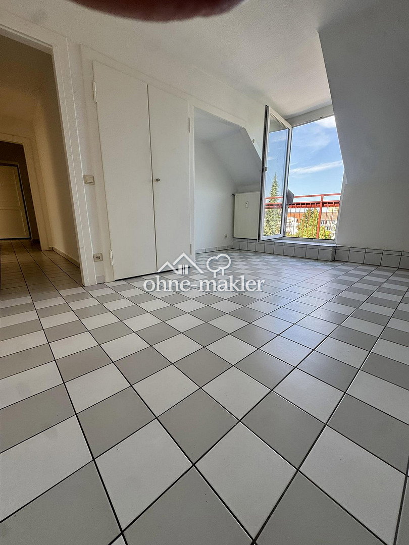 Dachgeschosswohnung in Eller Modern & charmant, 40229 Düsseldorf (Eller Lierenfeld Oberbilk)