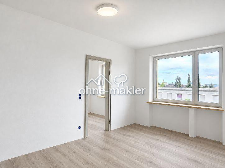 Alles neu: 2-Zimmer-Wohnung mit Balkon direkt am Laimer Platz, 80686 München (Laim Sendling-Westpark)