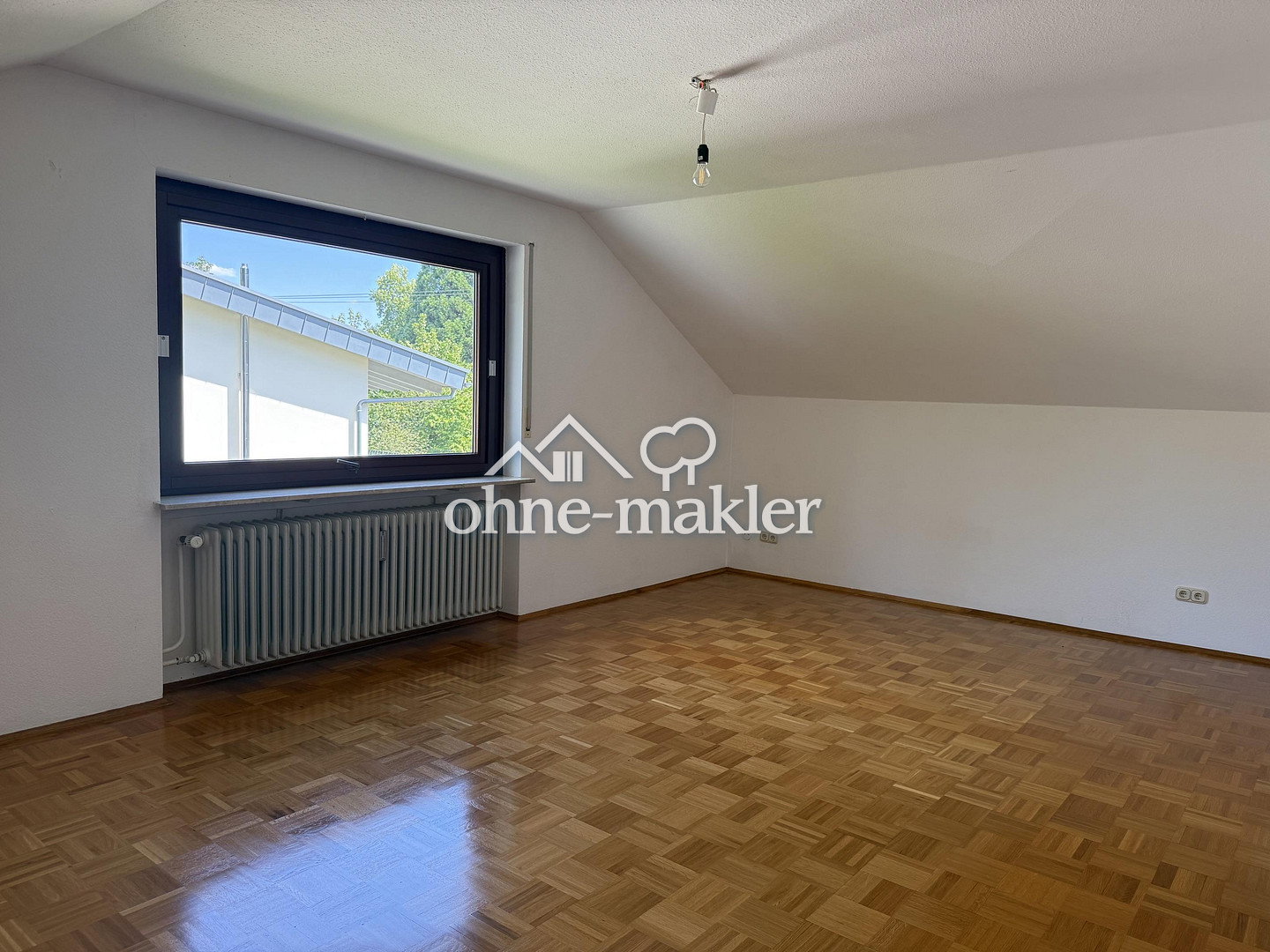 Ruhige Lage, helle Dachgeschosswohnung in Lohr, 97816 Lohr a. Main (Lohr)