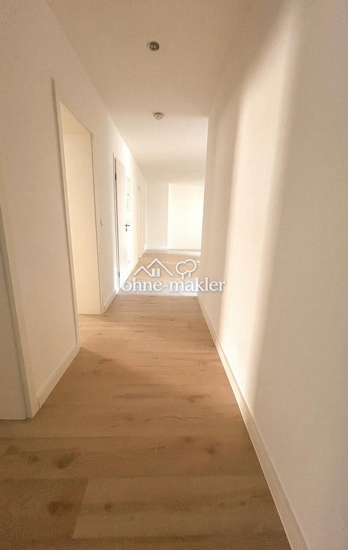 Dessau-Süd Helle 4-Zimmer-Wohnung mieten, 6842 Dessau-Roßlau (Innenstadt Kleutsch Mildensee Sollnitz Süd)