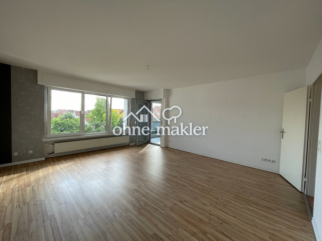 Energetisch saniert, niedrige Heizkosten: helle 3-Zimmer-Wohnung mit Wintergarten und Garage, 63110 Rodgau