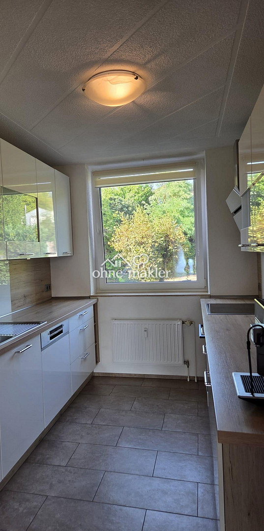 Zentral in Erkrath 4-Zimmer-Wohnung mit Balkon, 40699 Erkrath