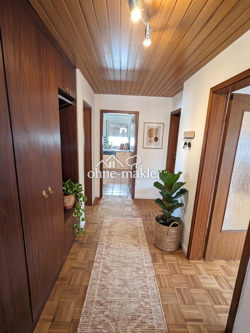 Dachgeschosswohnung in Stuttgart-Bad Cannstatt, 70374 Stuttgart (Bad Cannstatt Sommerrain)