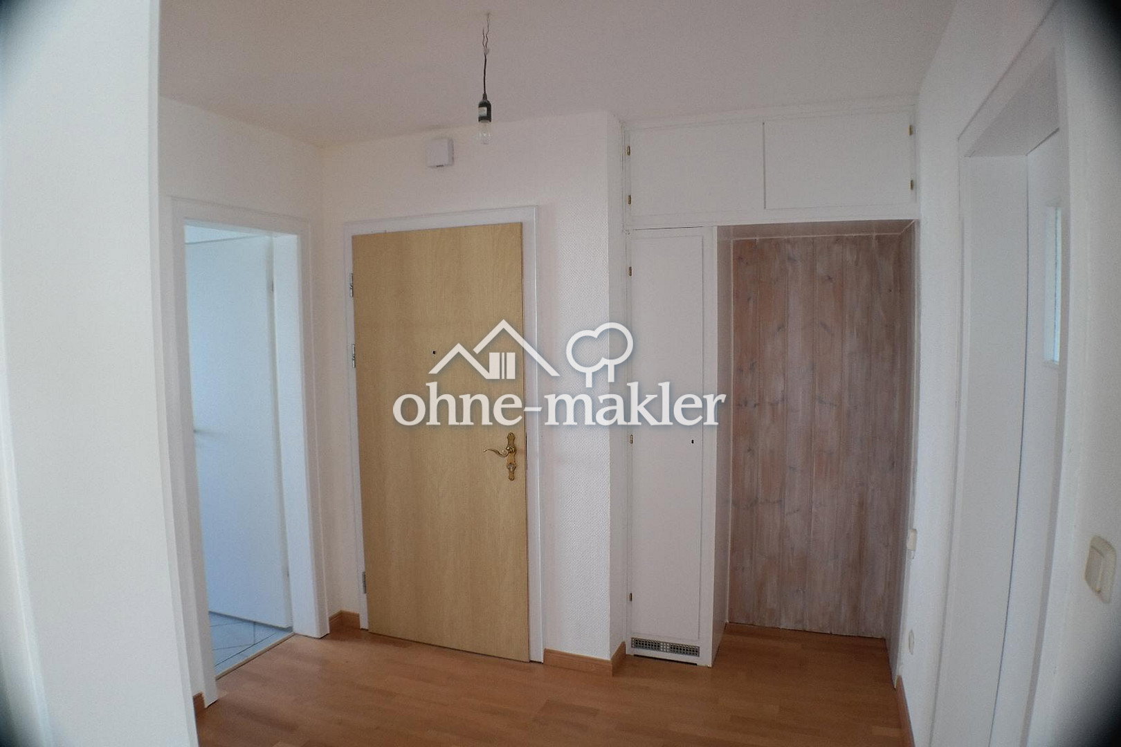 zentrale Lage & Balkon – fühlen Sie sich wohl, 65232 Taunusstein