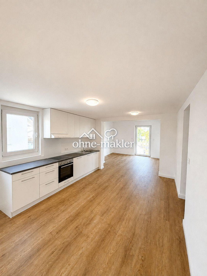 Kernsanierung, Balkon & EBK – Traumwohnung, 72124 Pliezhausen