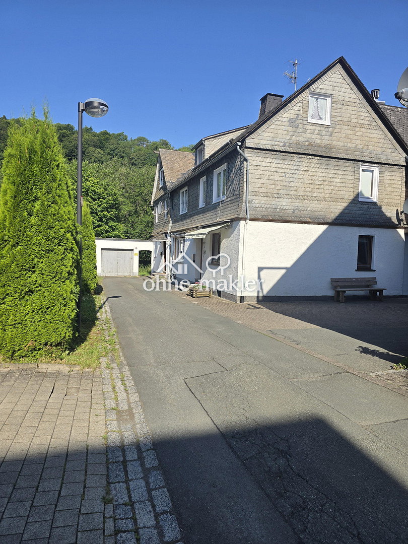 Charmantes Fachwerkhaus in Winterberg – 3 Wohnungen, 59955 Winterberg