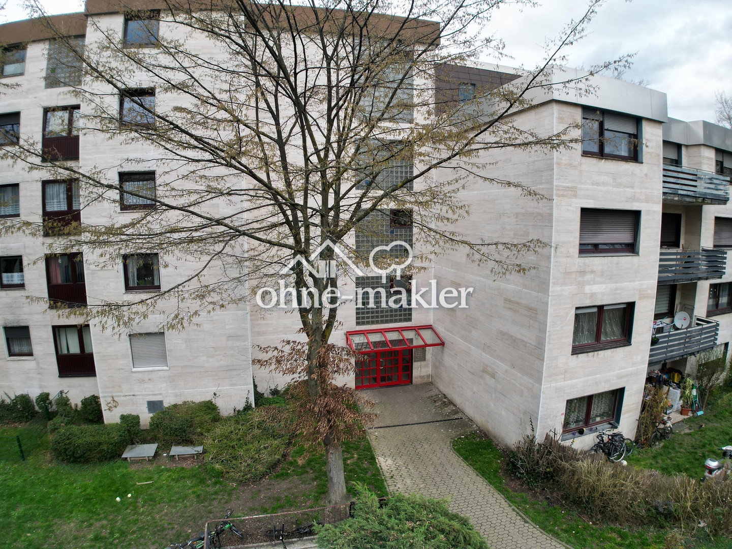 Bergheim 4 Zimmer mit Balkon & Tiefgarage, 50127 Bergheim