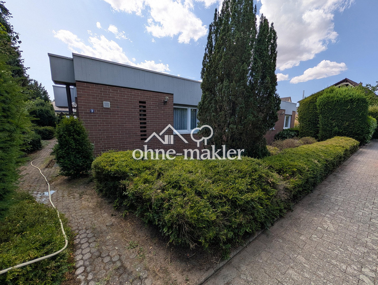 Luxus-Bungalow mit Pool & Sauna in Limburgerhof, 67117 Limburgerhof