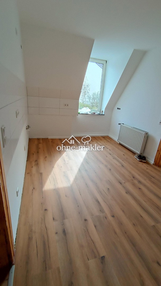 Helle 4-Zimmer-Wohnung in Barmen, 42277 Wuppertal (Barmen)
