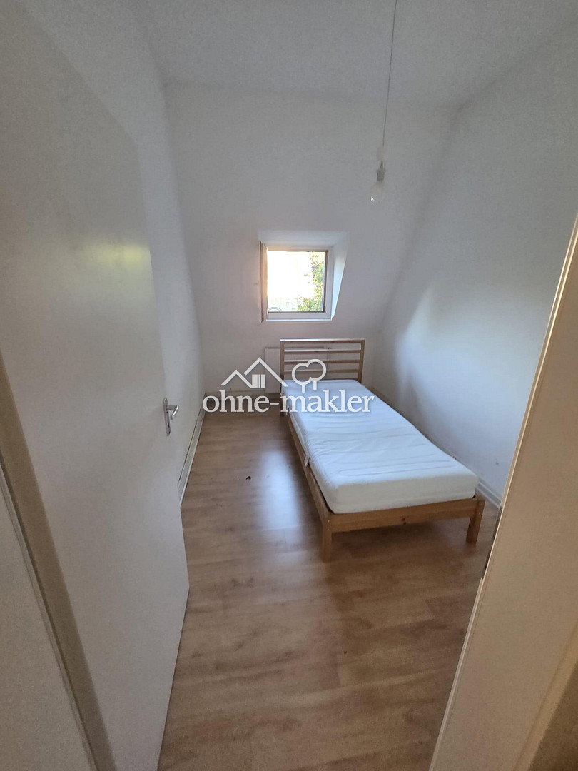 Charmantes Dachgeschoss im Wasserviertel, 47051 Duisburg (Altstadt Dellviertel Duissern Kaßlerfeld)